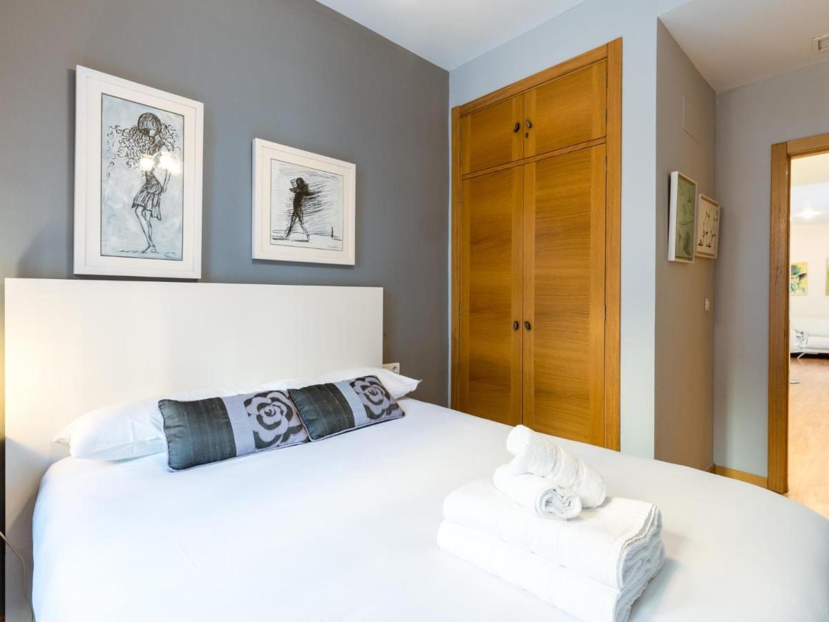 Holi-Rent Goya Apartment Seville Exterior photo